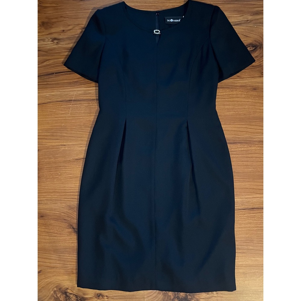 Sag Harbor Black Short Sleeve Sheath Dress Rhinestone Buckle Keyhole Size 8